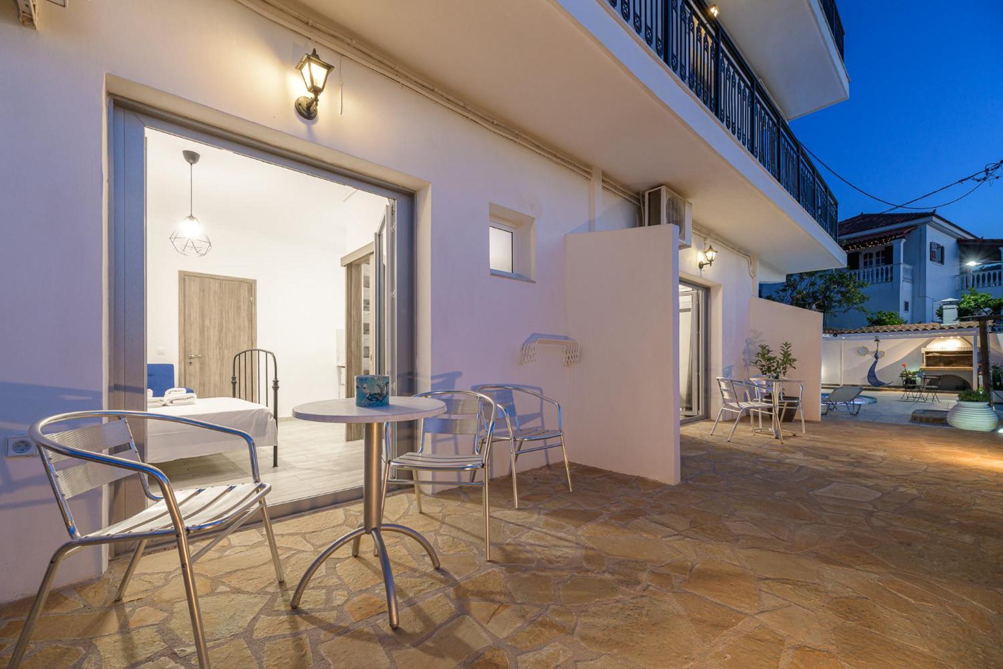 Denise Studios And Apartments Argassi Exterior photo
